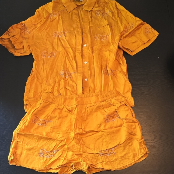 Sani Orange Sleep Shirt and Shorts Set - Picture 1 of 8